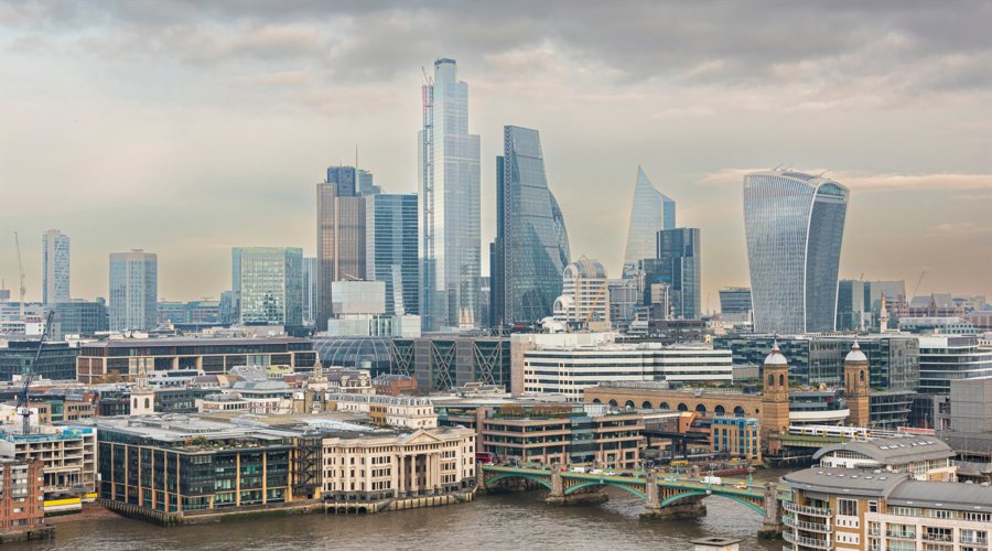 英国金融管理局(FCA)的消费者义务将成本提高，使伦敦成为对零售公司最具挑战性的